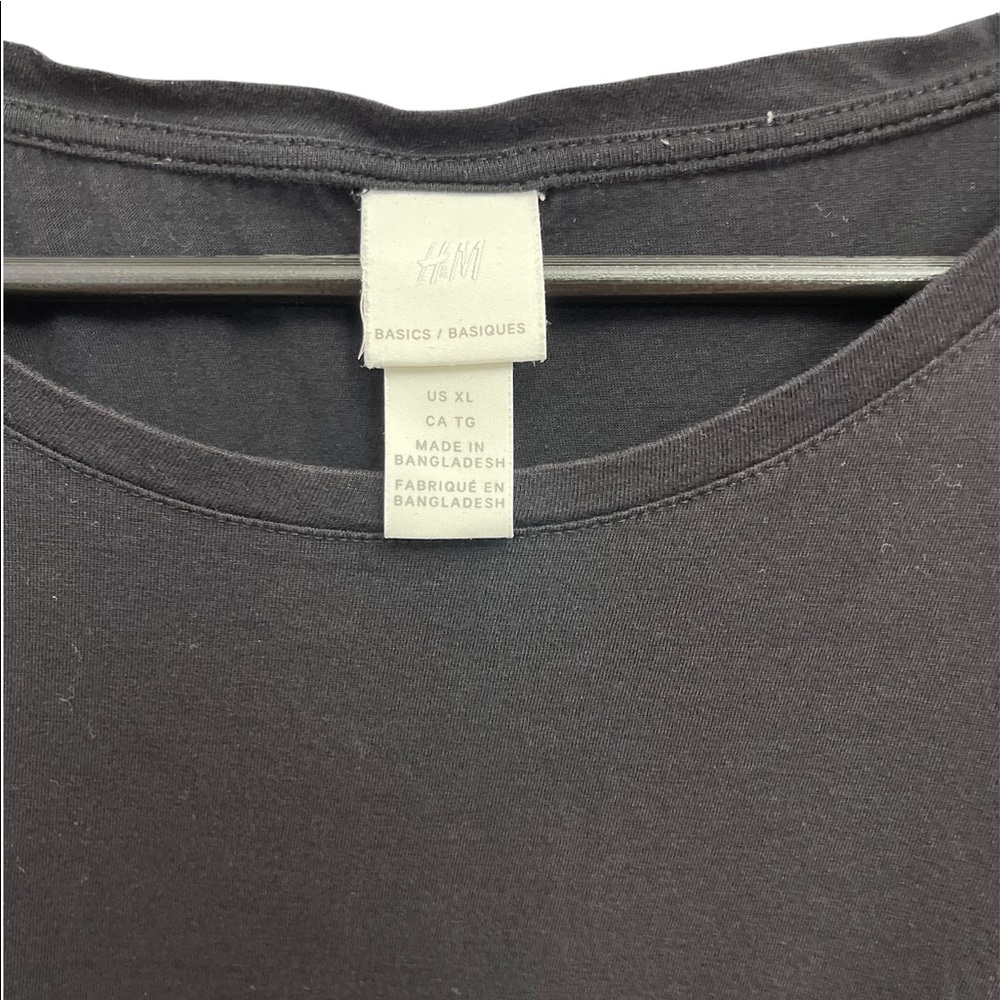 H&M Basic Short Sleeve Black Shirt Size XL - Picture 3 of 3